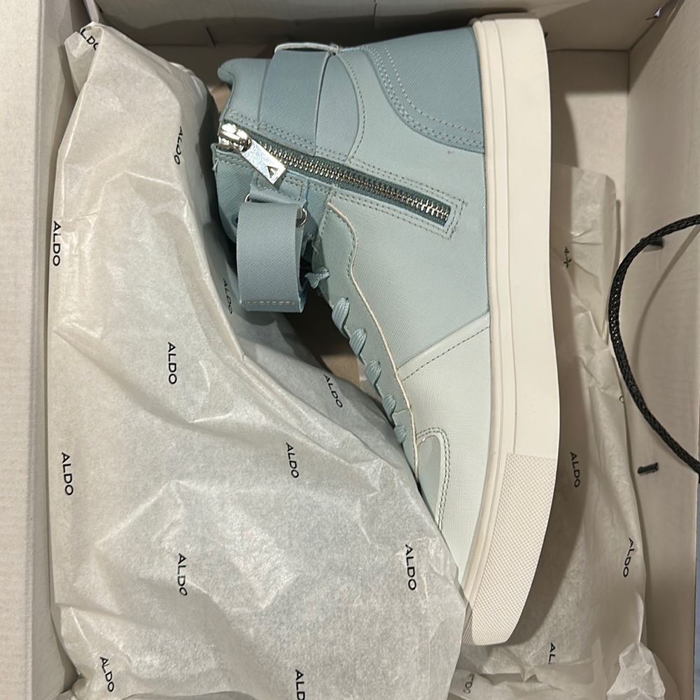 Brand new Aldo Sethen shoes, men's size 10, light blue